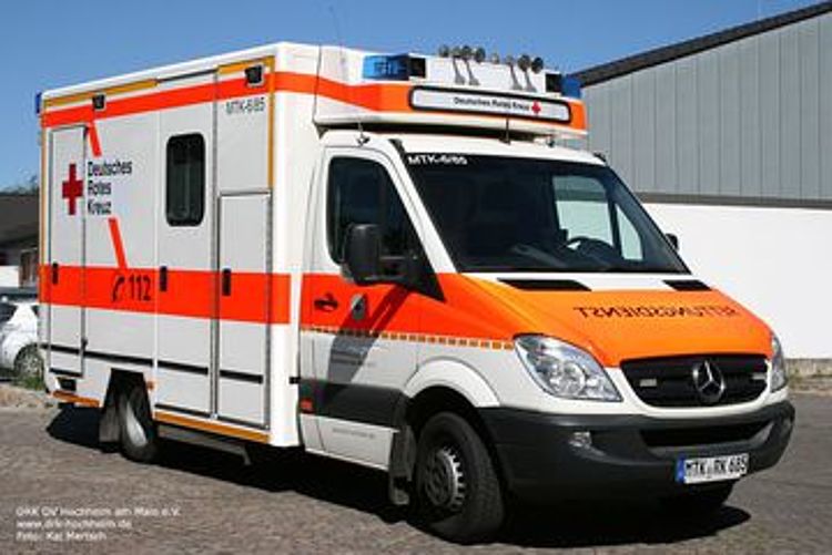 Hochheim content img Rettungswagen vom Deutschen Roten Kreuz.