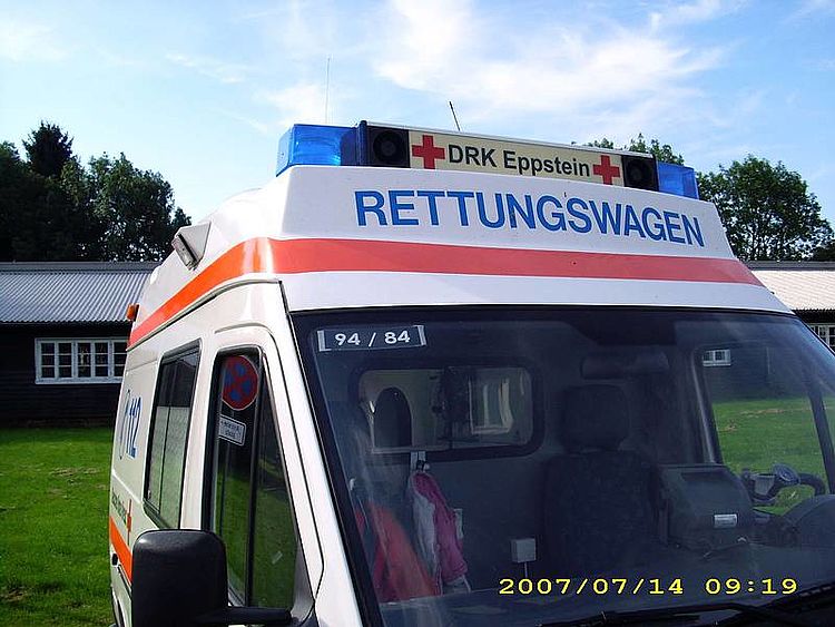 Eppstein content img Rettungswagen mit der Aufschrift: DRK Eppstein
